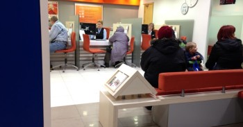 Swedbank nemandagi darbuotoja mini