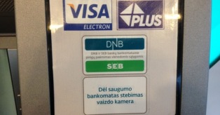SEB DNB bankomatai mini