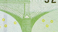 100 eurų mikrotesto vaizdas
