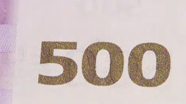 500 eurų spalvą keičiantis skaičius, pasikeitęs