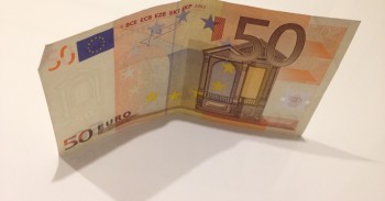 Finansinės problemos Lietuvoje mini