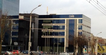 DNB rezultatai 2015 3 ketv mini